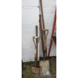 Garden Tools - Shovel etc