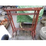 3x Builders Trestles