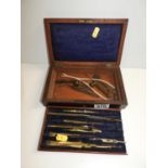 Cased Drawing Set