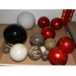 Quantity of Decorative Spheres