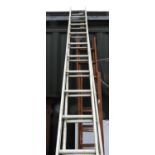 Extending Aluminium Ladders