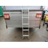 Extending Aluminium Ladders