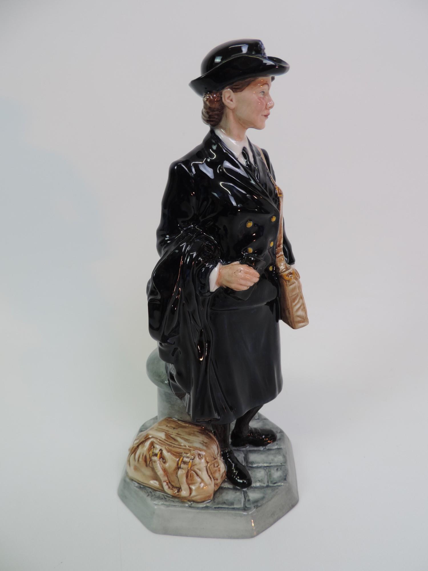 Royal Doulton Classics Woman's Royal Naval Service Figurine - No 447 - With Box - Image 2 of 4