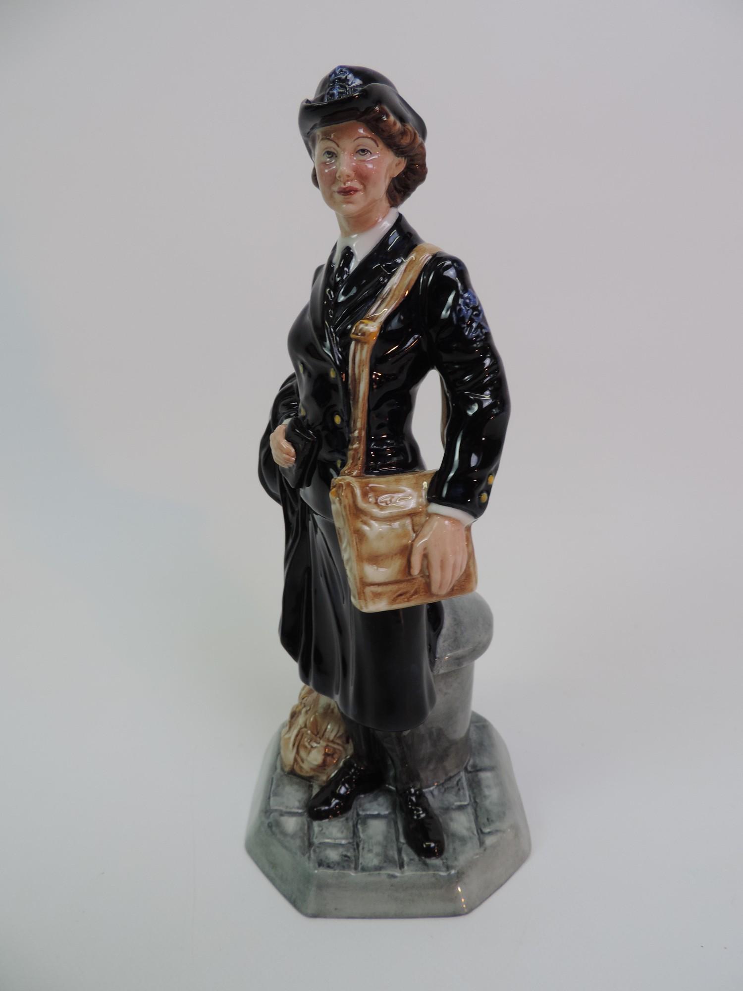 Royal Doulton Classics Woman's Royal Naval Service Figurine - No 447 - With Box - Image 3 of 4