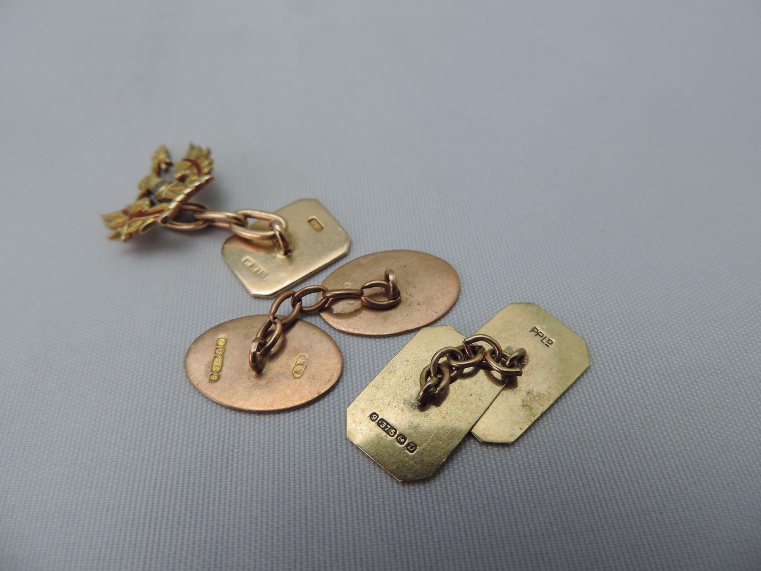 9ct Gold - 3x Cuff Links and a Shield Pendant - 11.8gms - Image 4 of 4