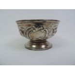 Silver Bowl with Embossed Floral Decoration - London 1810 - 78gms - 8.5cm Diameter