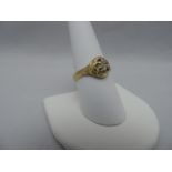 18ct Gold and Diamond Ring - Size R