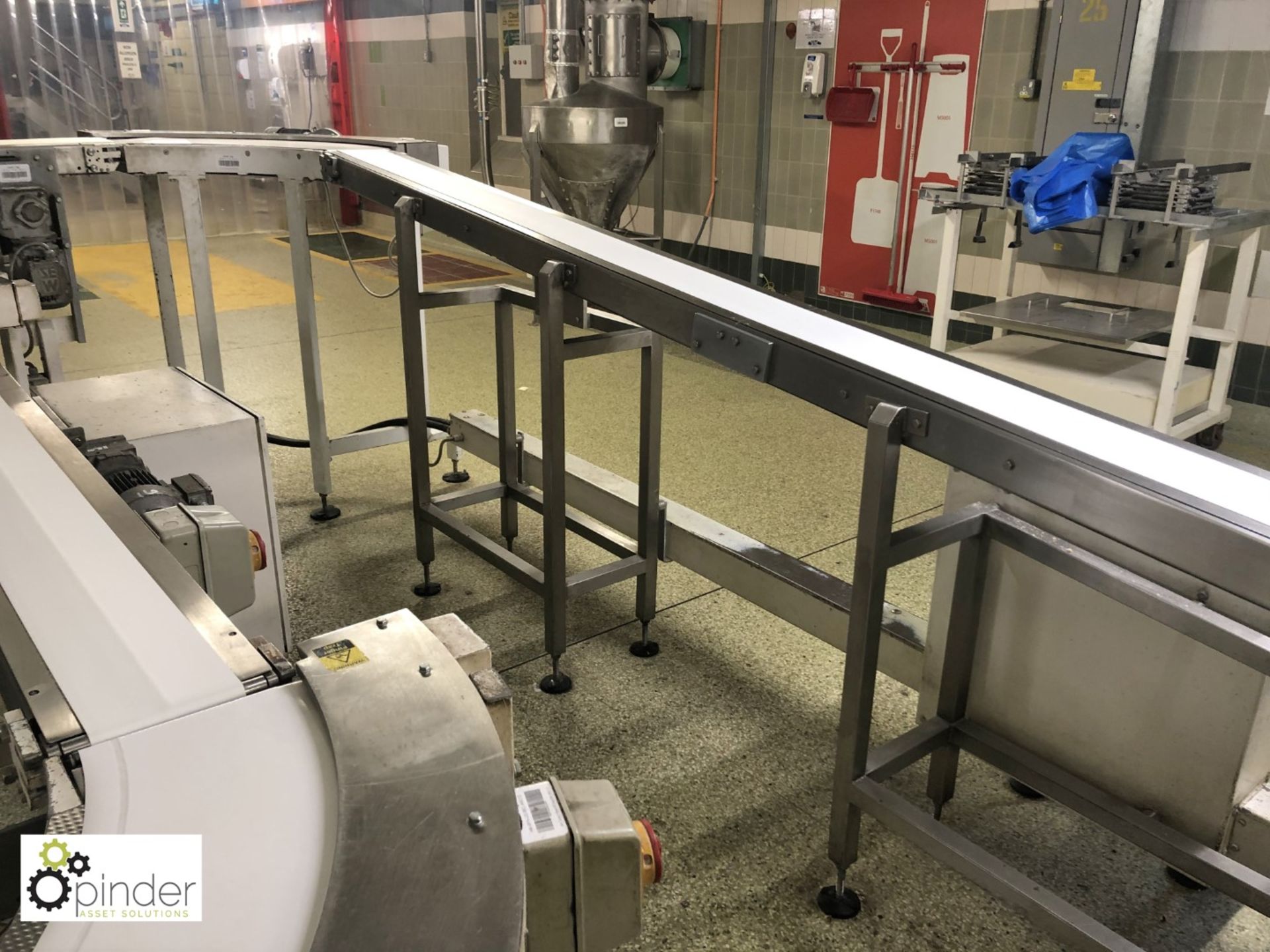 Stainless steel Belt Conveyor, 3650mm x 150mm belt width and 90° corner conveyor (please note - Image 2 of 4