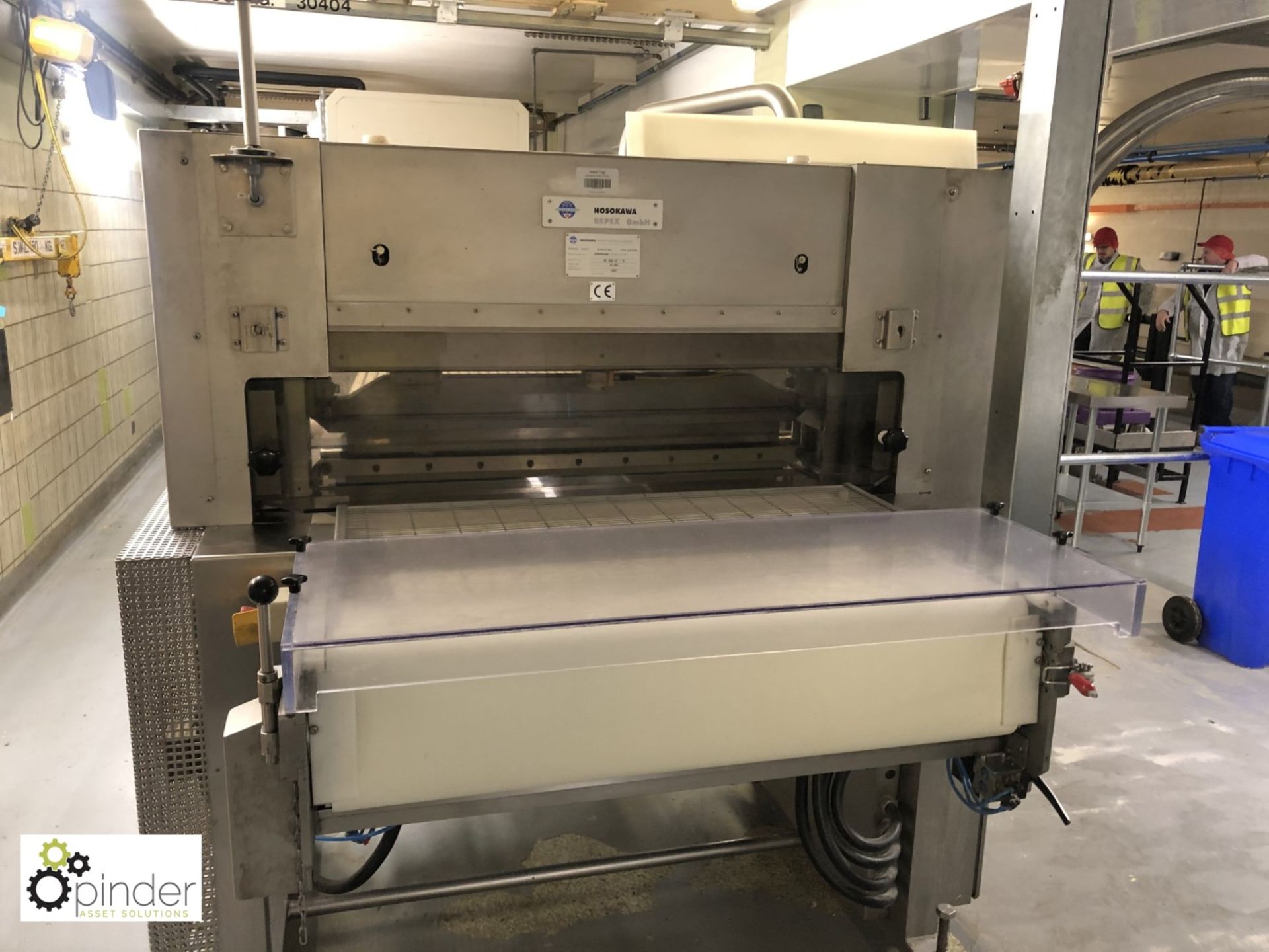 Hosokawa MS 1000 EP/TB Guillotine, serial number 52600, with inbuilt conveyor (please note there