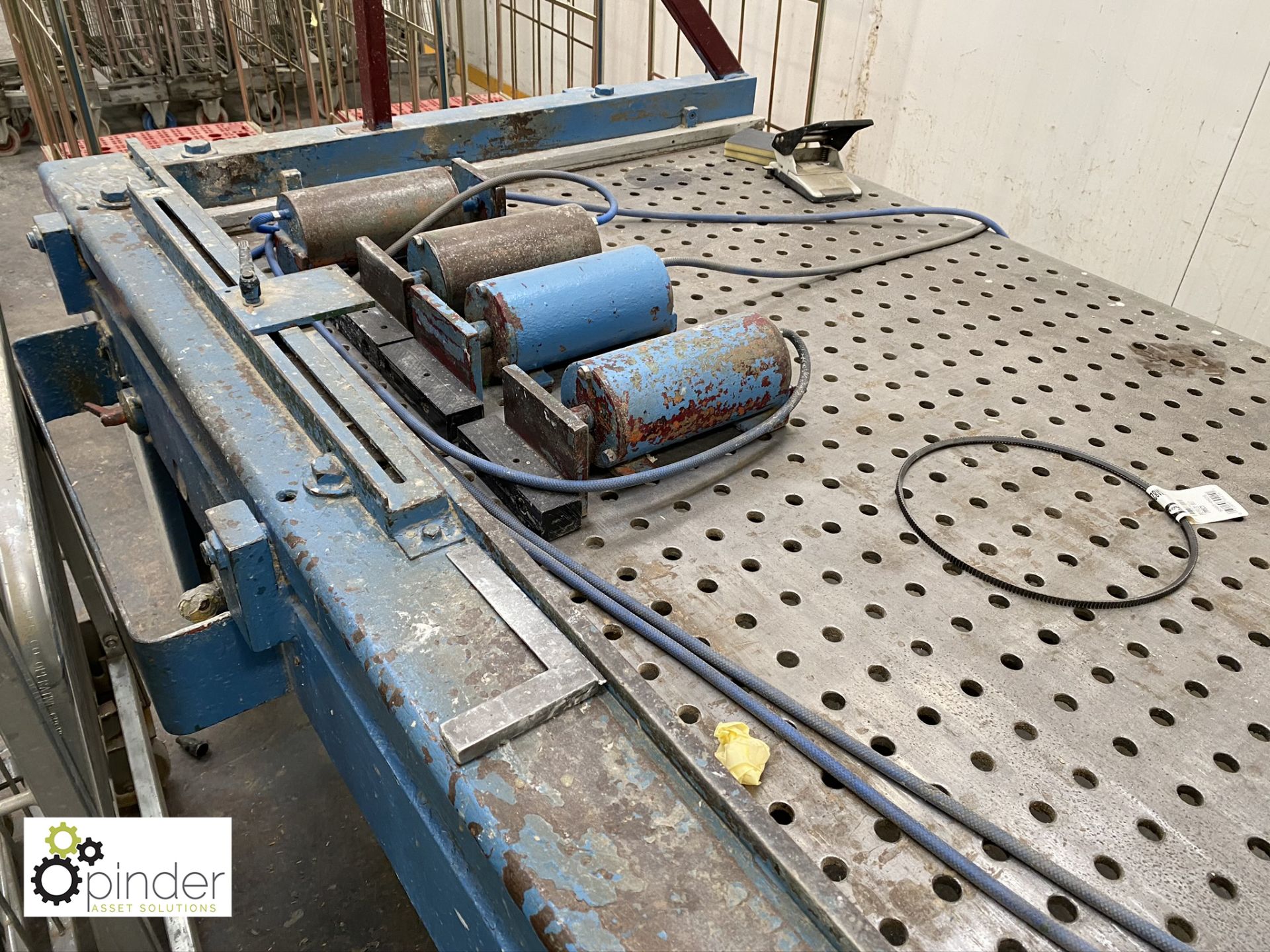 Cast pneumatic Clamping Table, 1700mm x 1000mm, wi - Image 3 of 4