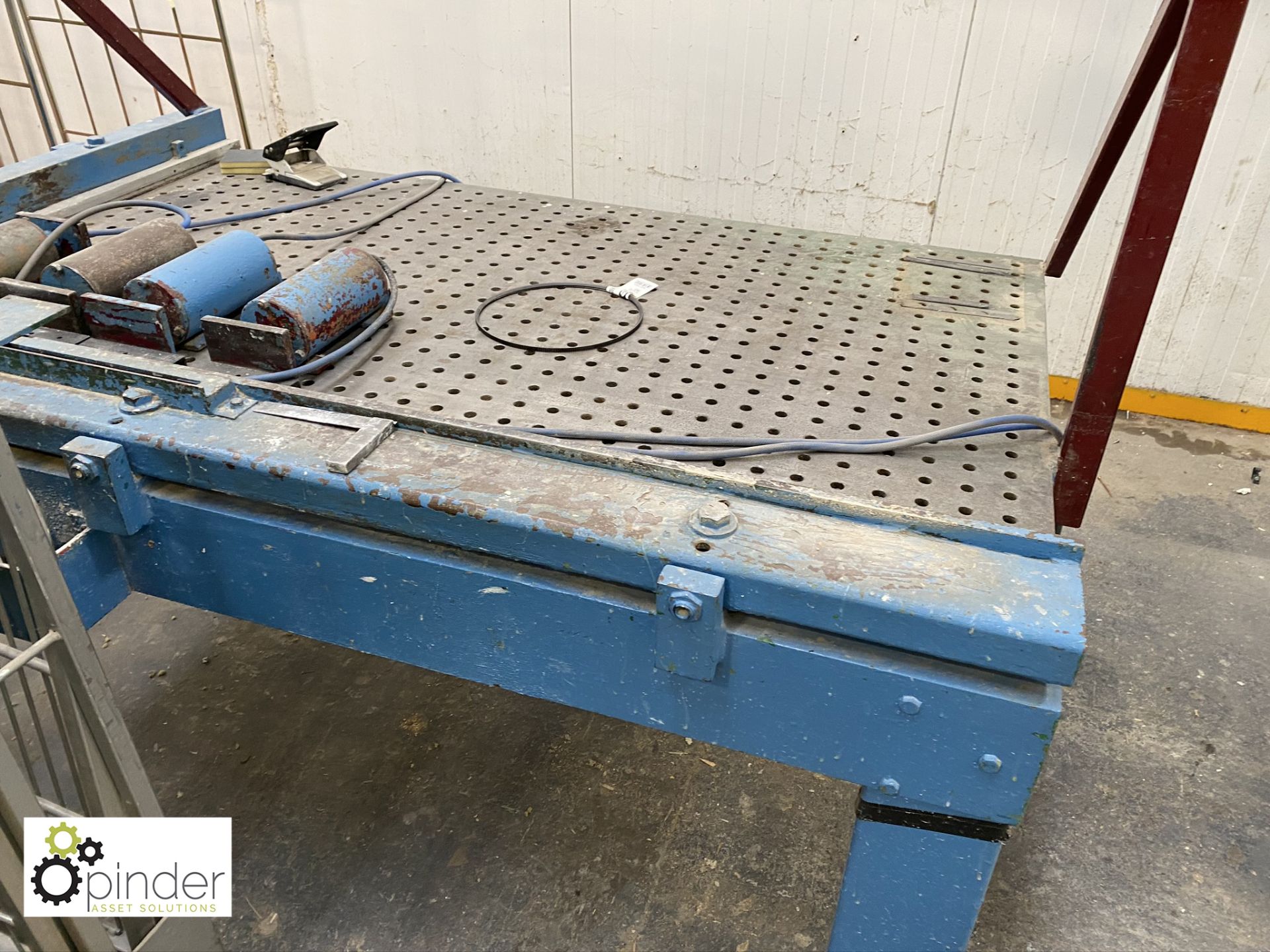 Cast pneumatic Clamping Table, 1700mm x 1000mm, wi - Image 4 of 4