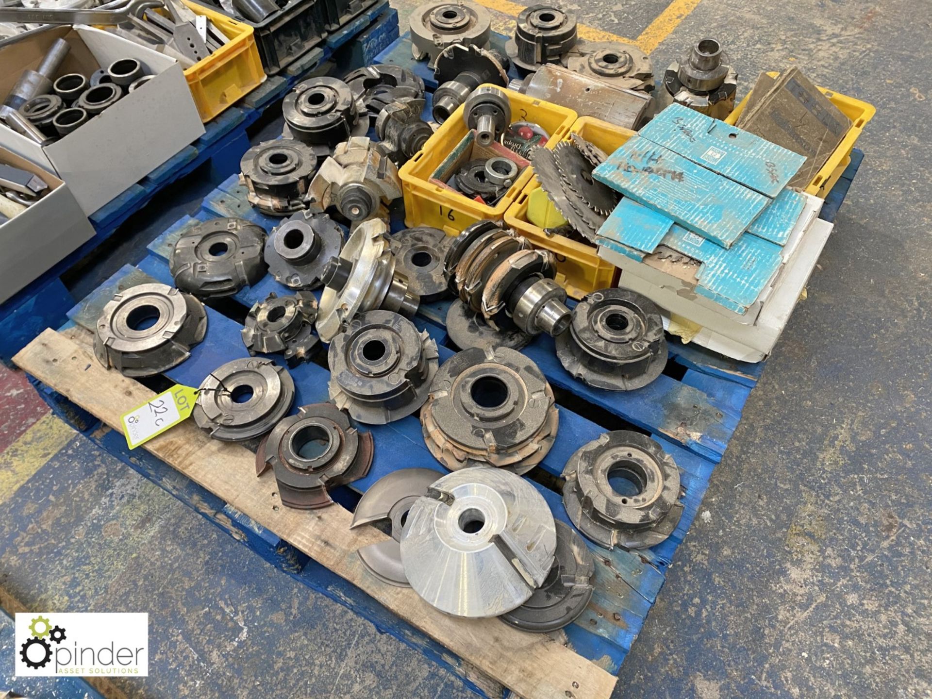 Approx 50 Cutting Blocks, 30mm diameter shaft, to