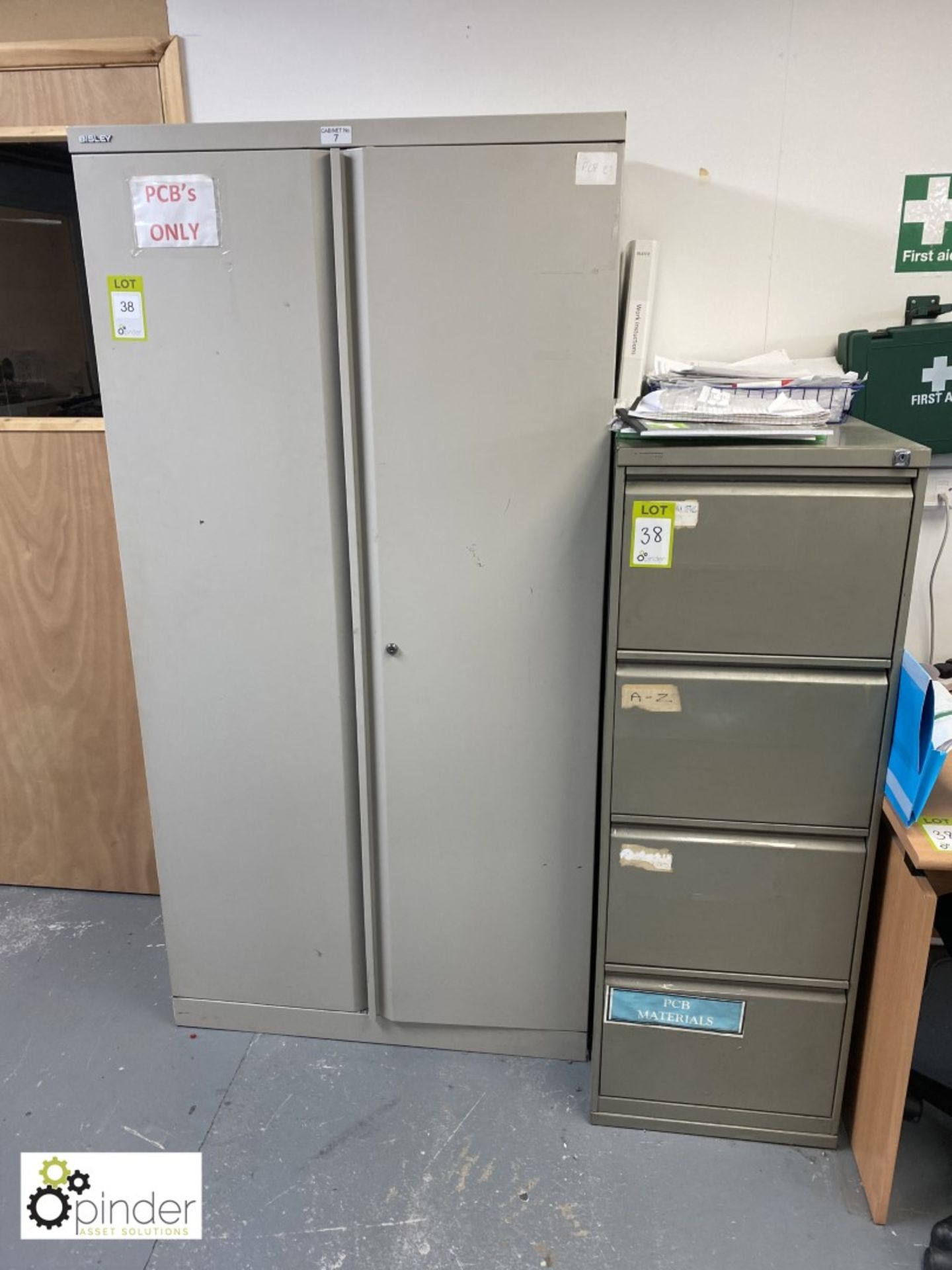 Stationery Cabinet, 4-drawer Filing Cabinet, beech effect Workstation and Chair - Image 2 of 3