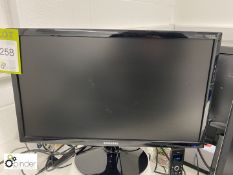 2 Samsung S22D300 Flat Panel Monitors