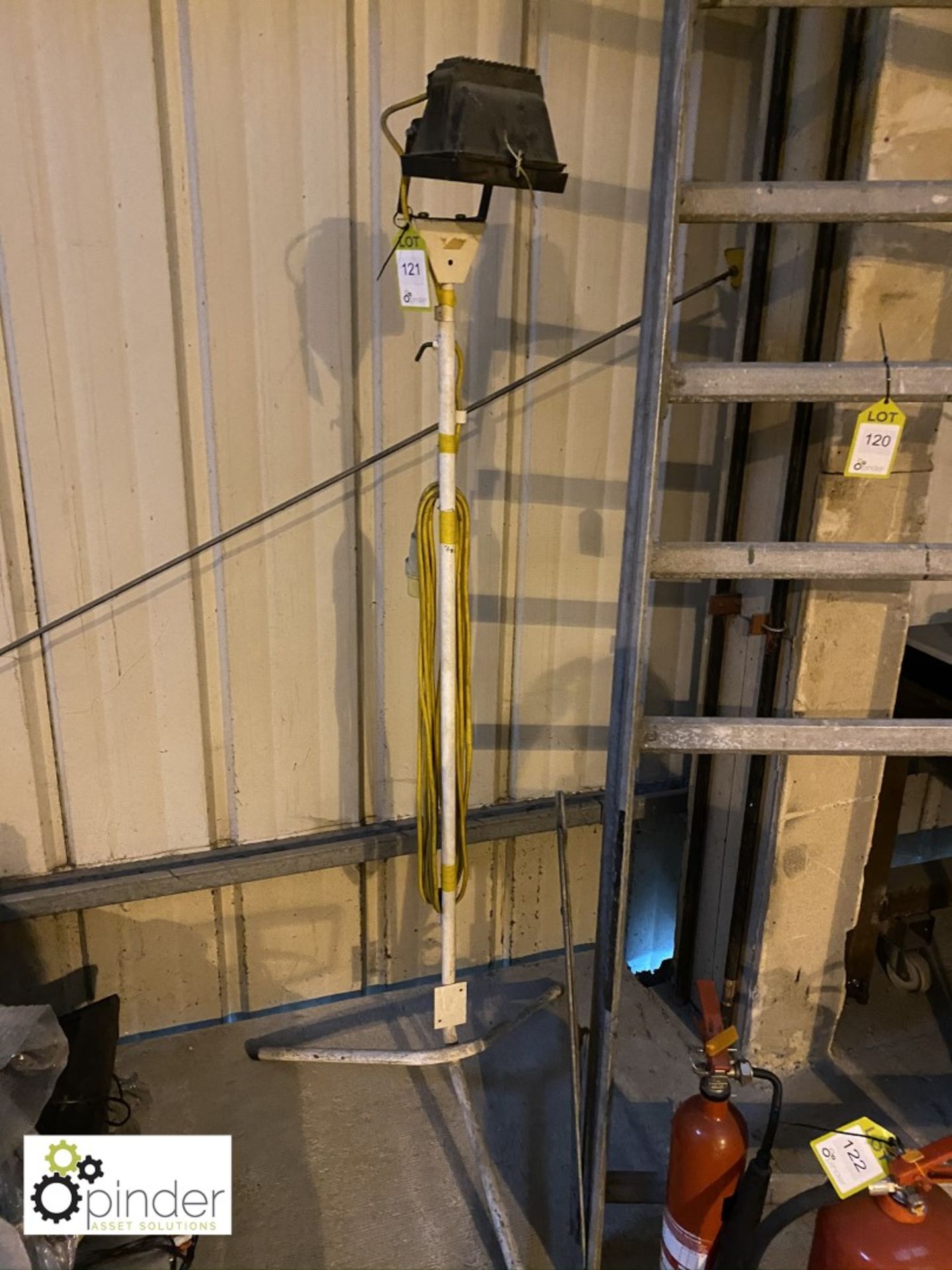 Tripod mounted Site Light, 110volts