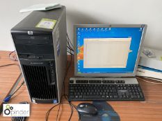 Hewlett Packard Workstation XW 6200 Desktop Personal Computer, with TFT screen, keyboard and mouse