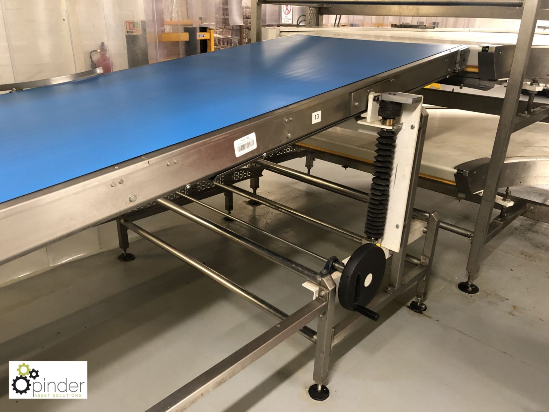 Stainless steel adjustable height Belt Conveyor, 4000mm x 1050mm wide (please note there is a lift - Image 3 of 5