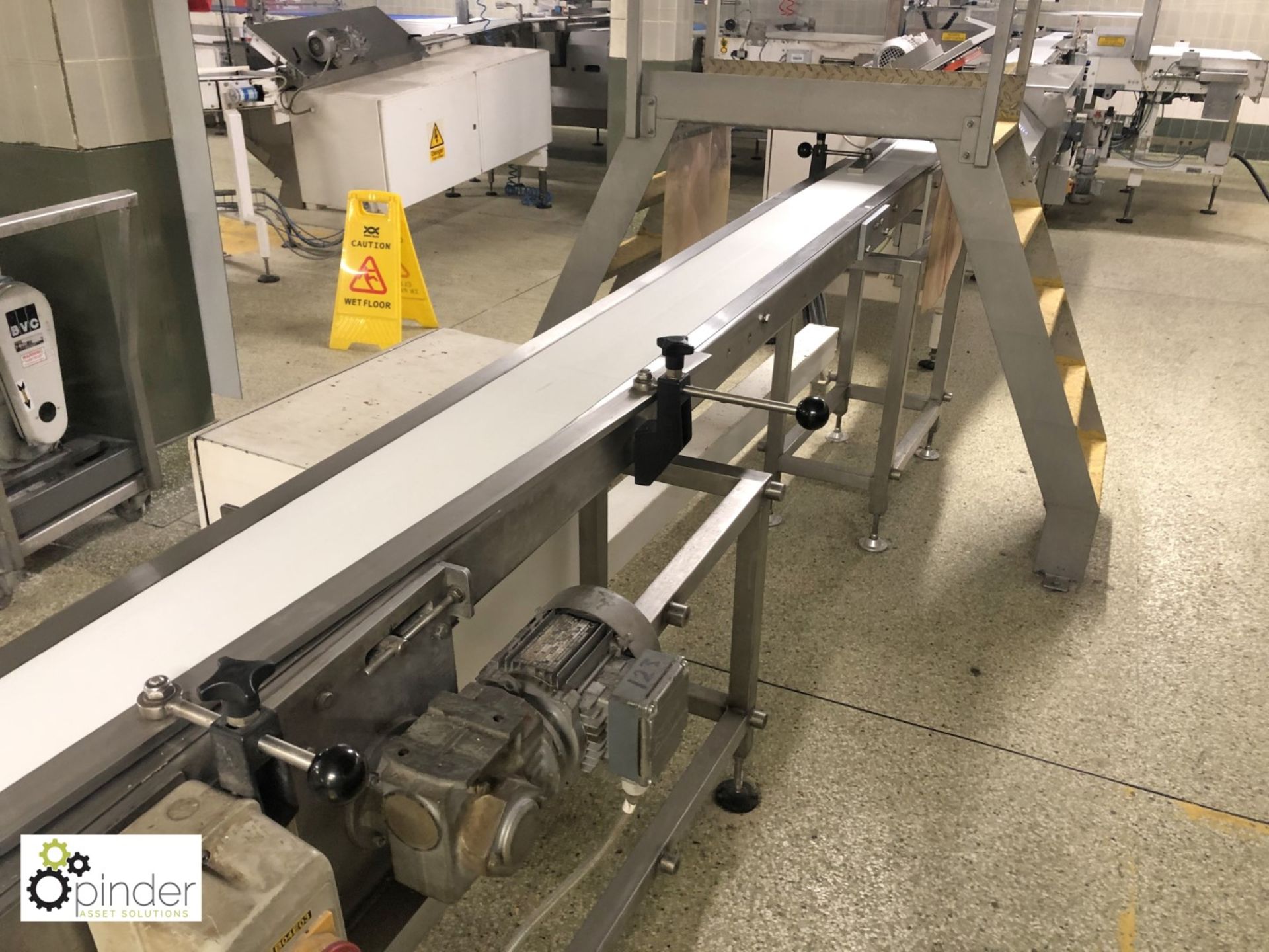 Stainless steel Belt Conveyor, 3.8m x 150mm belt width, with 90° bend unit (please note there is a - Image 3 of 6