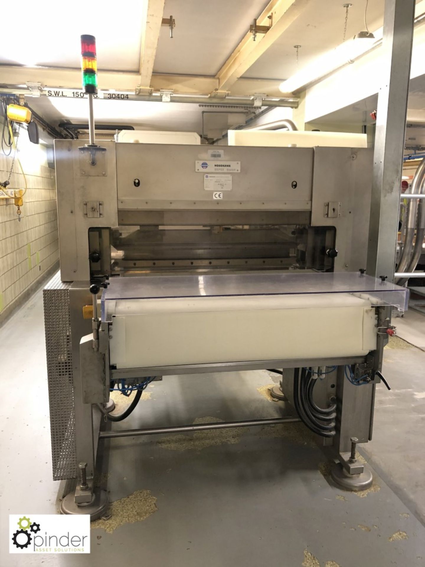 Hosokawa MS 1000 EP/TB Guillotine, serial number 52600, with inbuilt conveyor (please note there - Image 2 of 8