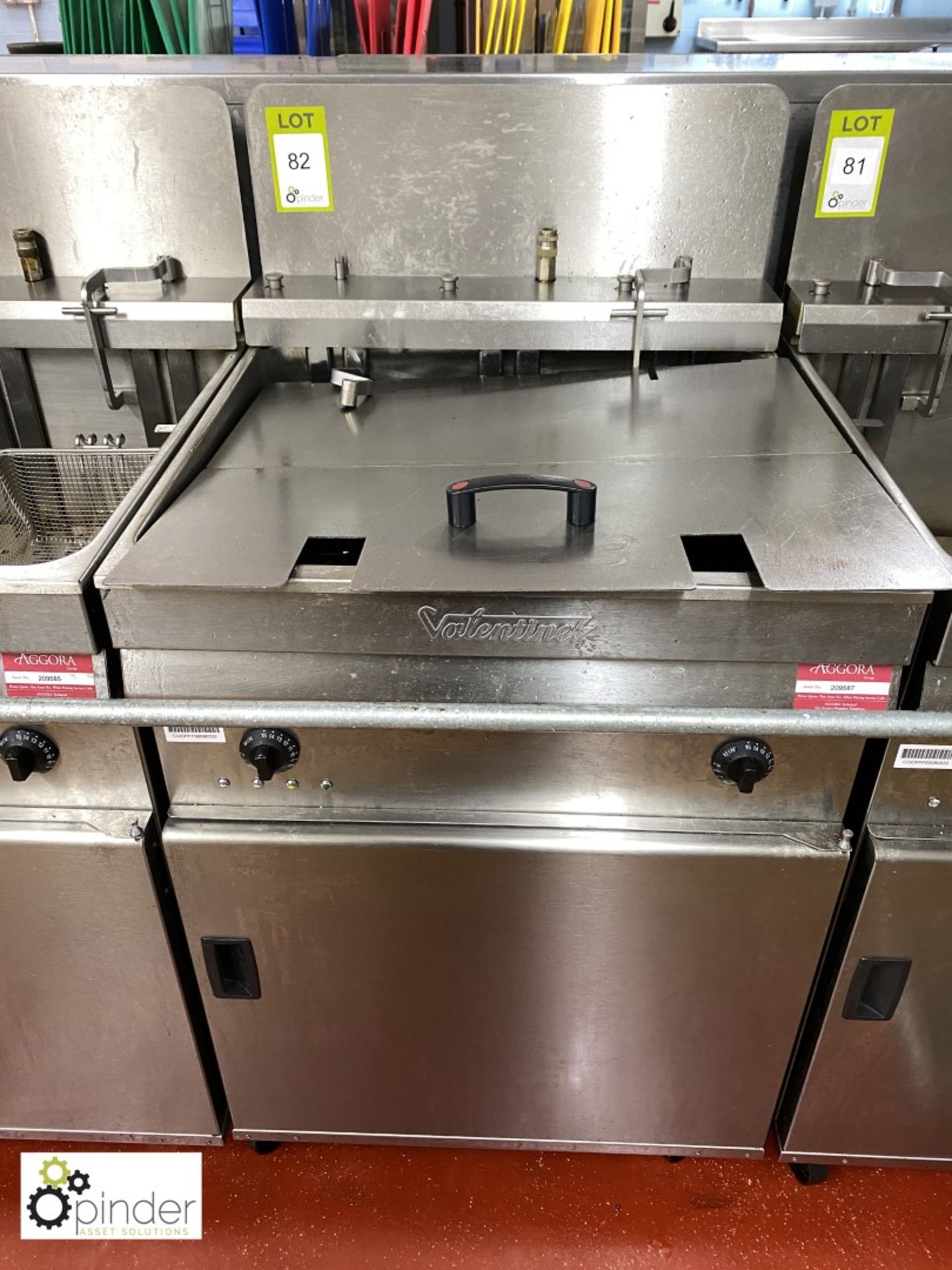 Valentine electric twin basket Deep Fat Fryer (located in Main Kitchen)