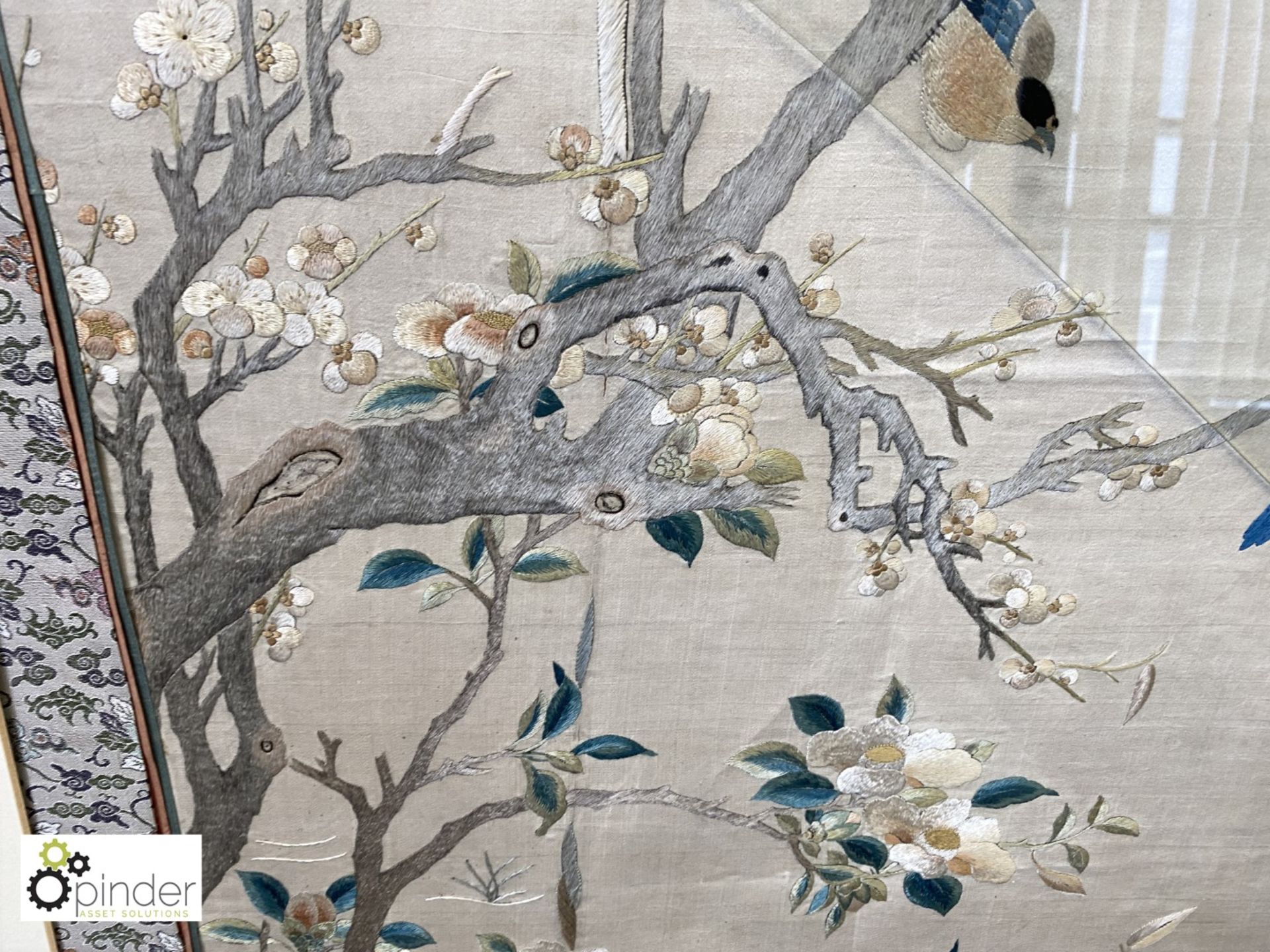 Framed and glazed Chinese Tapestry “Magpie and Flowers”, made in the Reign of Emperor Chien Lung ( - Image 4 of 12