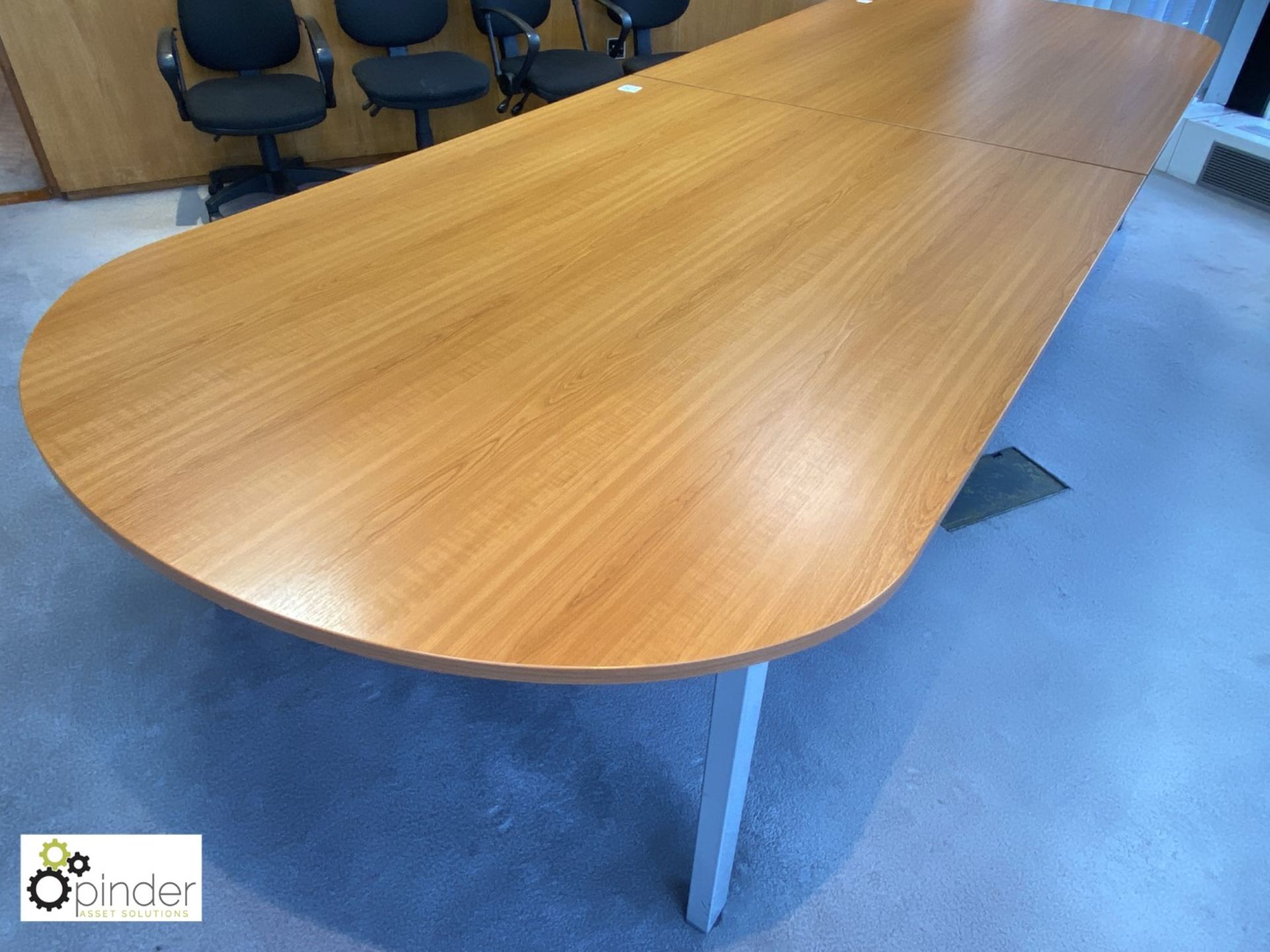 Beech effect D-end 2-section Meeting Table, 4000mm x 1400mm (located in Meeting Room 6 on 23rd - Image 4 of 4