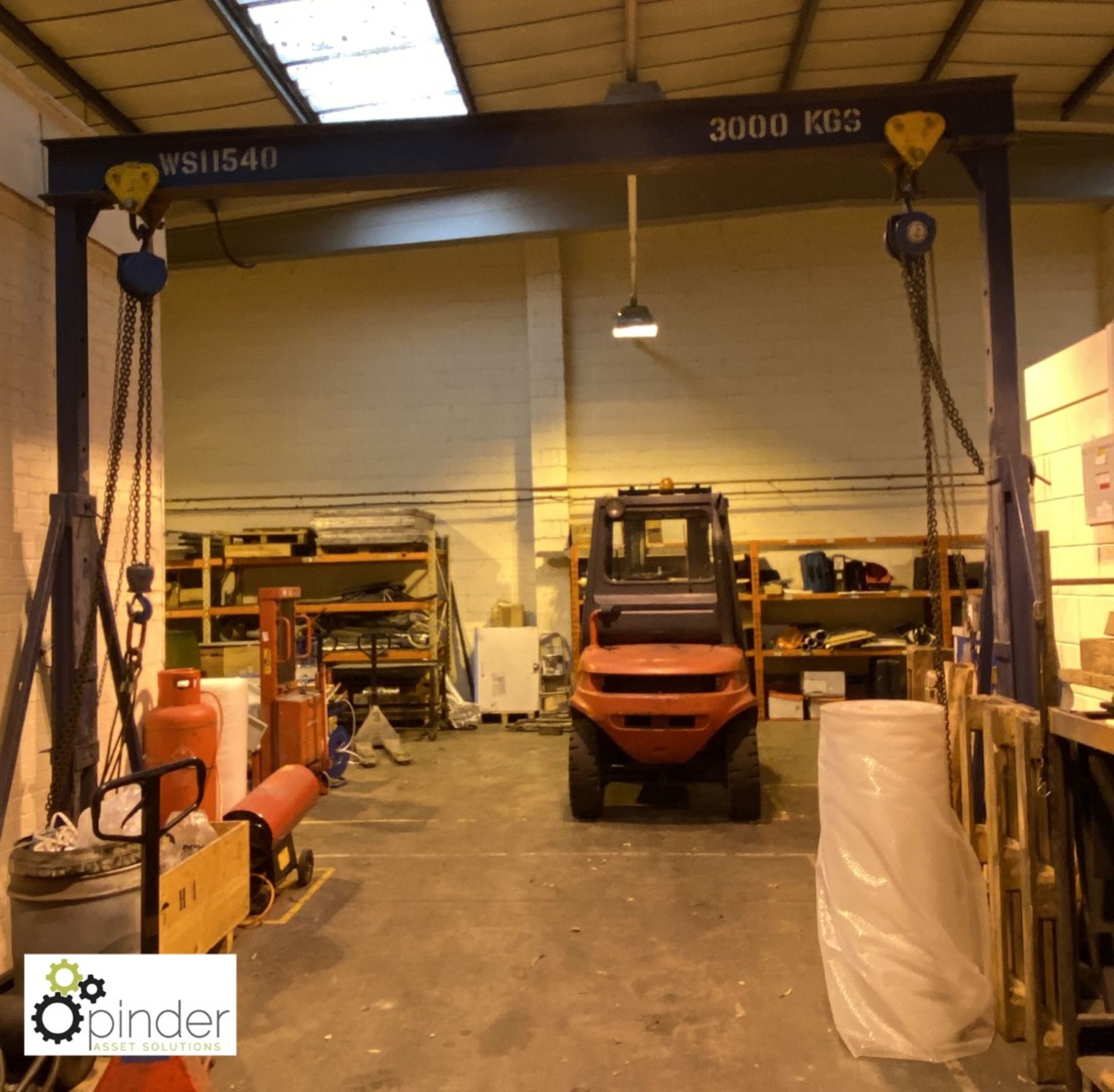 Mobile Lifting Gantry, 3000kg, with 2 chain hoists, 3000kg, 3980mm wide x 3550mm high (please note - Image 5 of 5