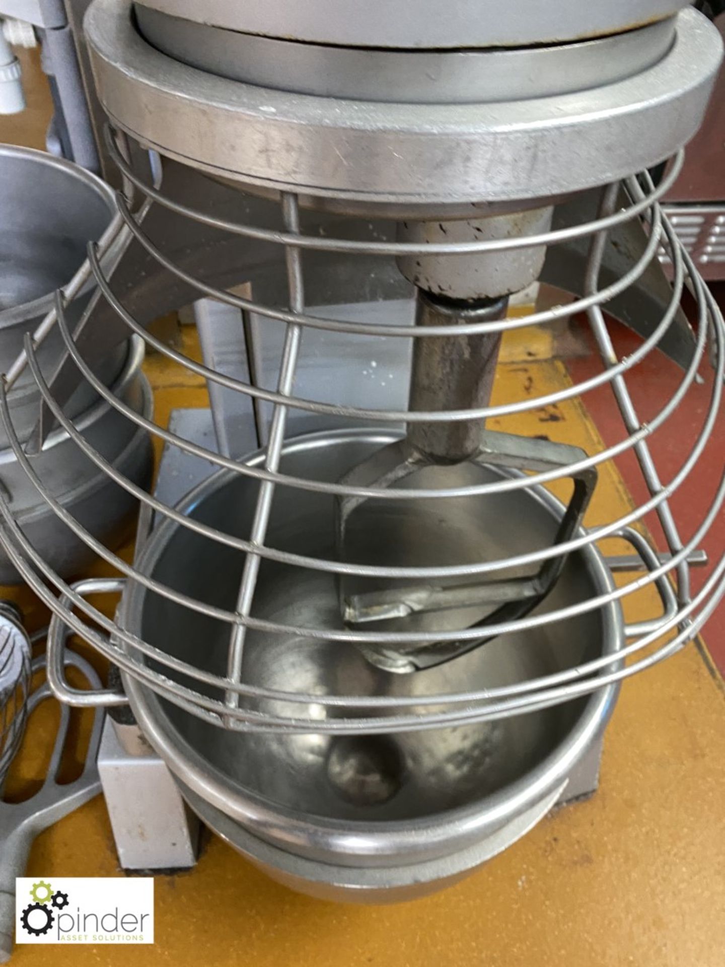 Hobart H300 floor standing Planetary Food Mixer, 415volts, with 3 bowls, whisk, 3 various paddles - Image 6 of 6