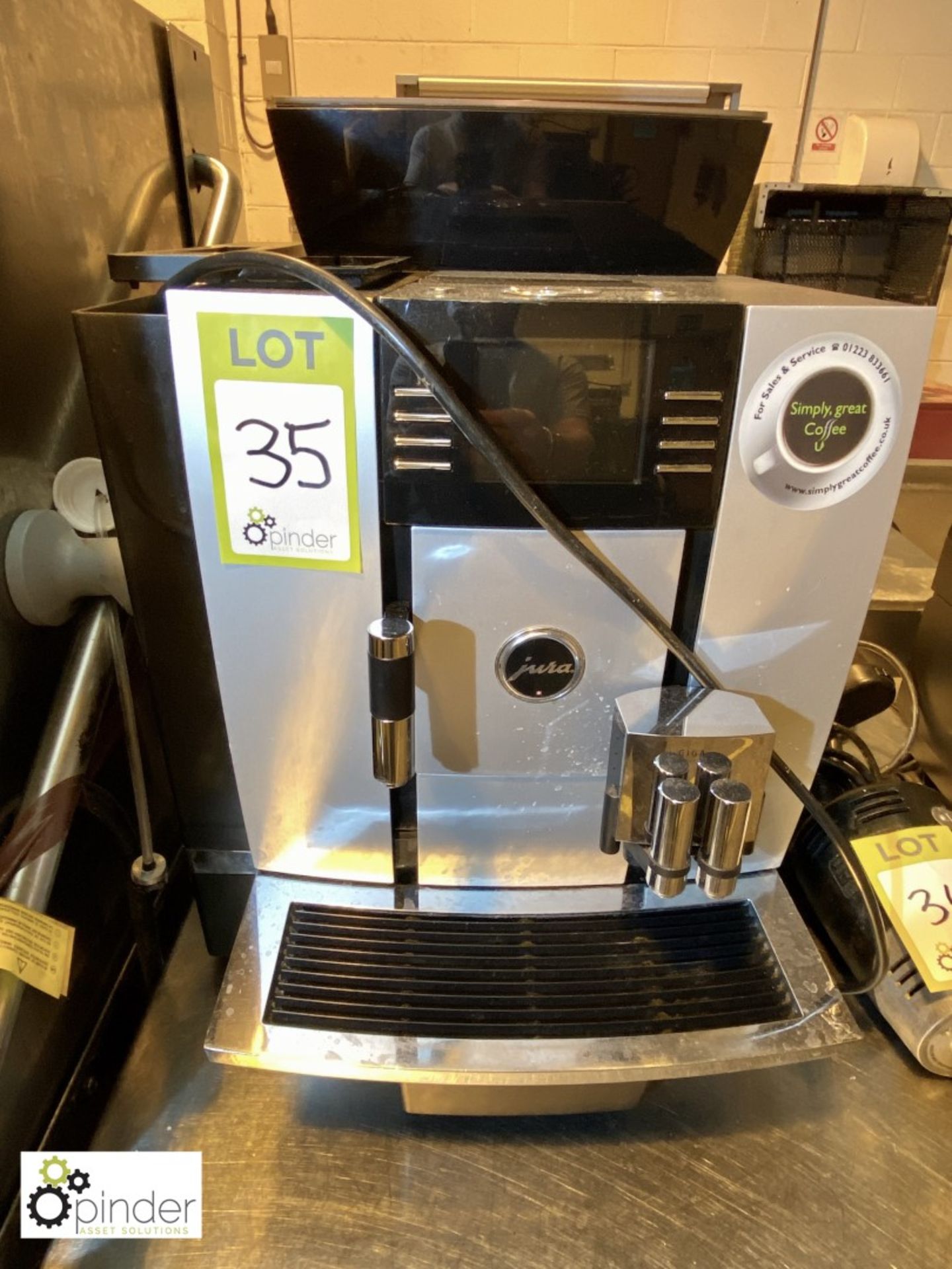 Jura programmable Coffee Machine, with integrated grinder