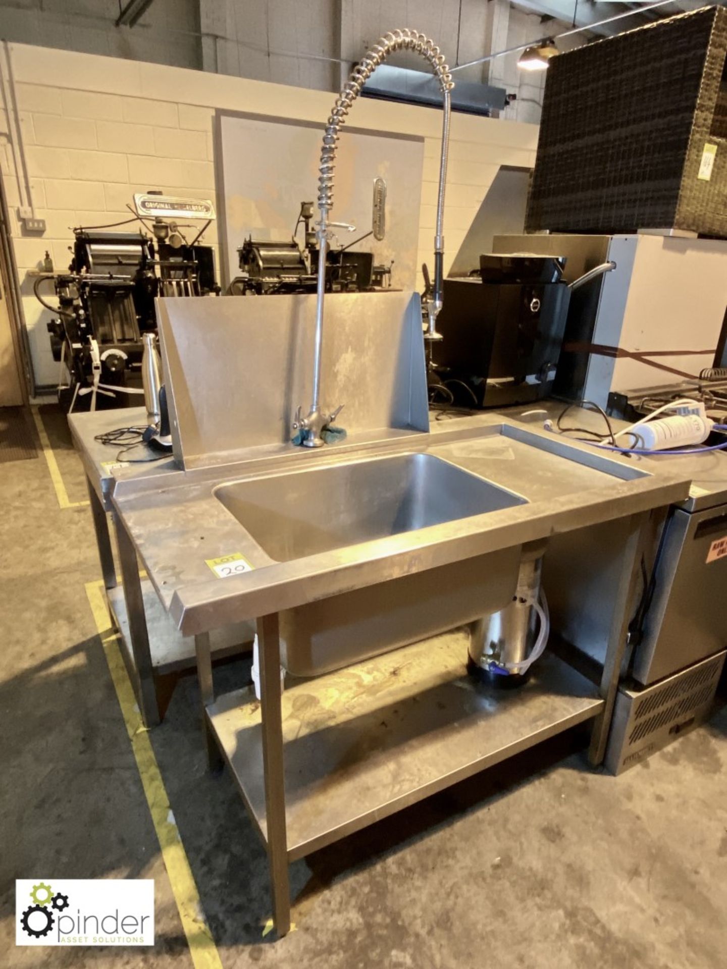 Stainless steel Washdown Sink, 1190mm x 690mm, with spray unit