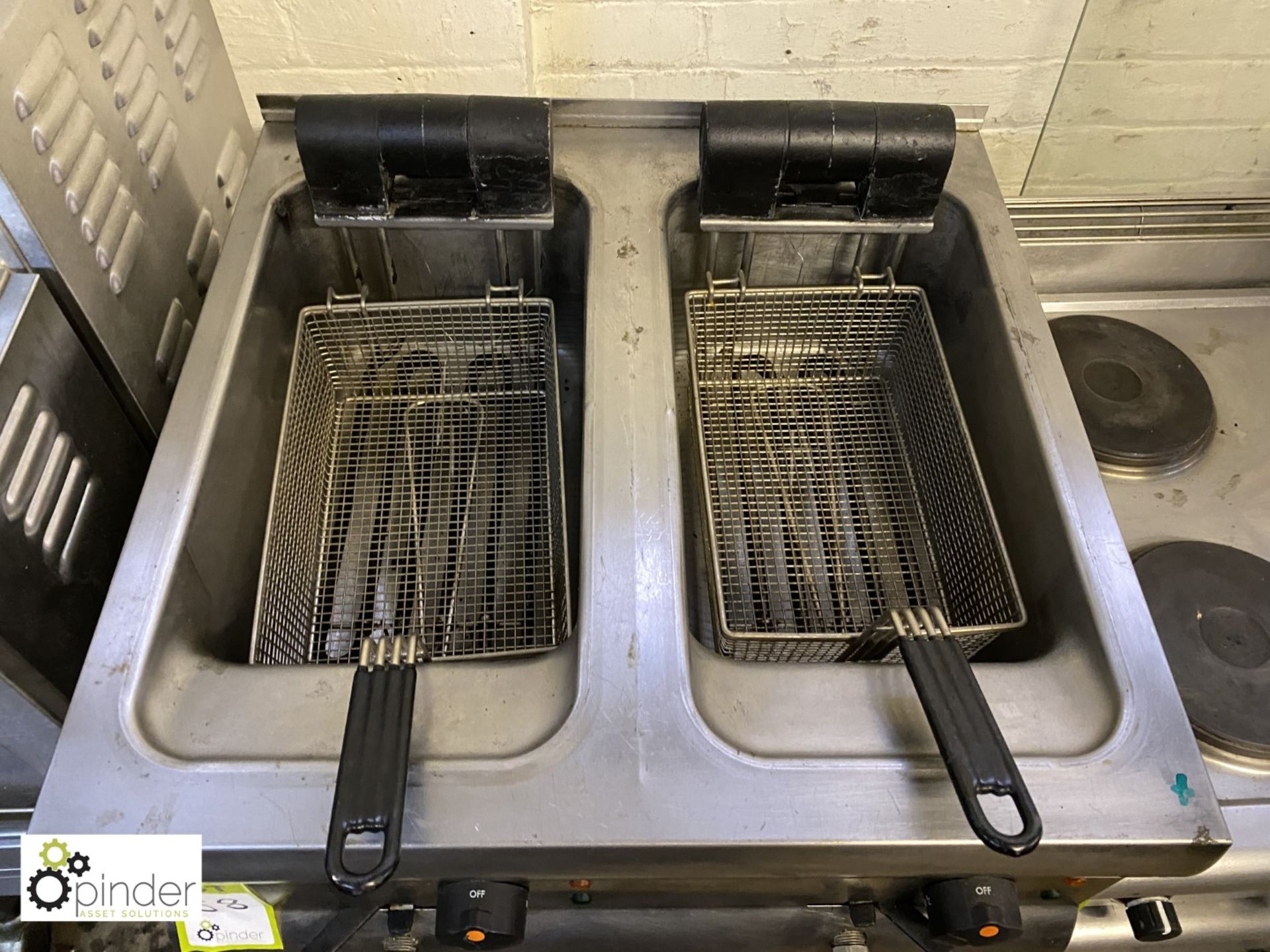 Lincat stainless steel countertop twin basket Deep Fat Fryer, 240volts - Image 2 of 2