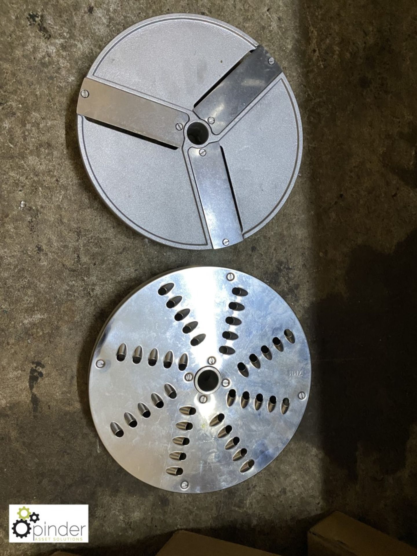 2 Slicing Plates, 3mm and 8mm, and Grating Plate, 7mm, boxed and unused