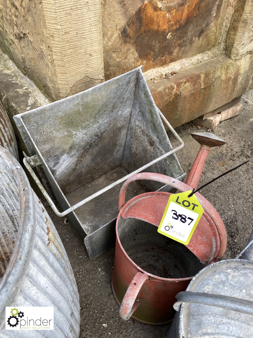 2 vintage galvanised Watering Cans - Image 2 of 3