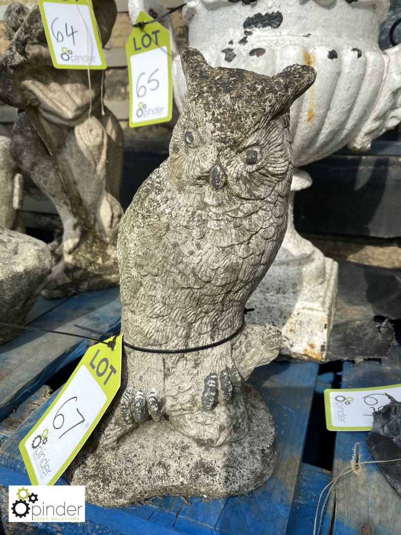 Reconstituted stone Owl, approx. 12in high