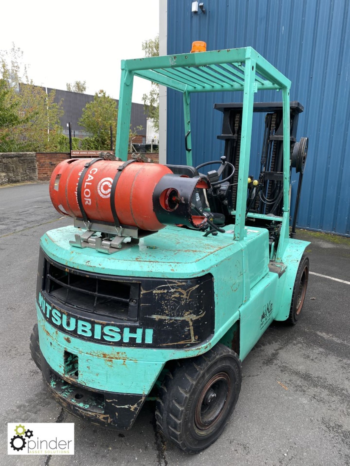 Mitsubishi FG-30 LPG Forklift Truck, 3000kg capacity, 4300mm lift height, triplex container spec - Image 5 of 17