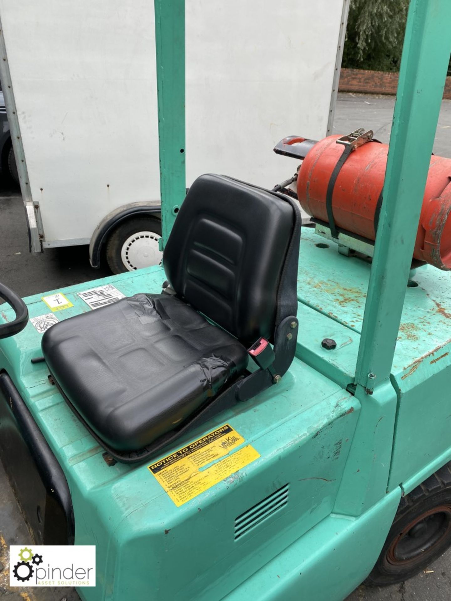 Mitsubishi FG-30 LPG Forklift Truck, 3000kg capacity, 4300mm lift height, triplex container spec - Image 12 of 17