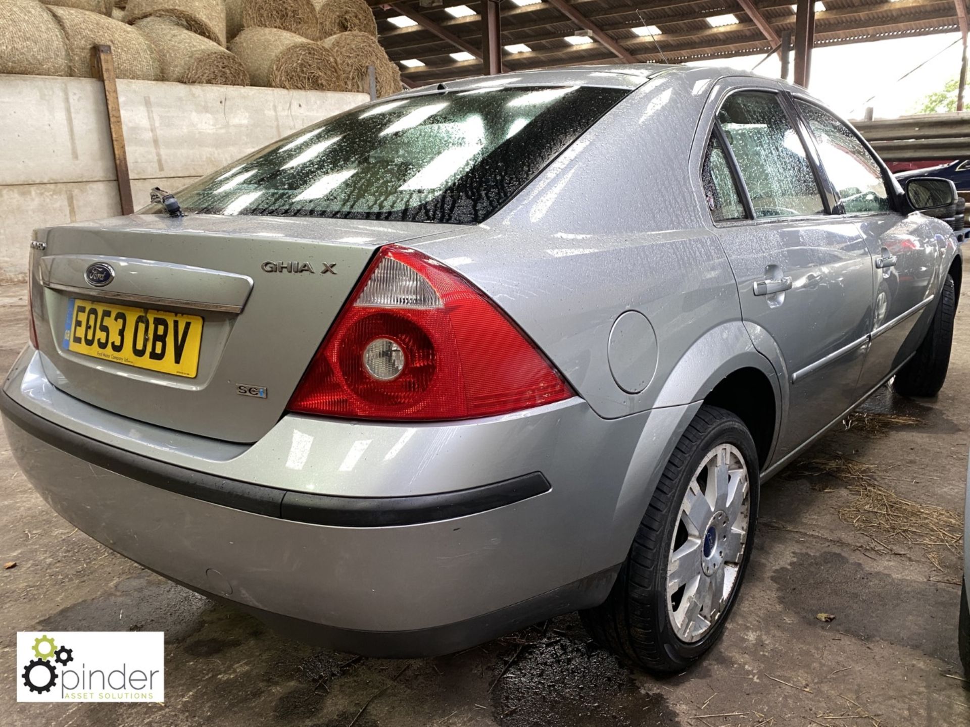 Ford Mondeo Ghia X 1.8 SCI petrol 5-door Hatchback, registration: EO53 OBV, date of registration: 17 - Image 4 of 12