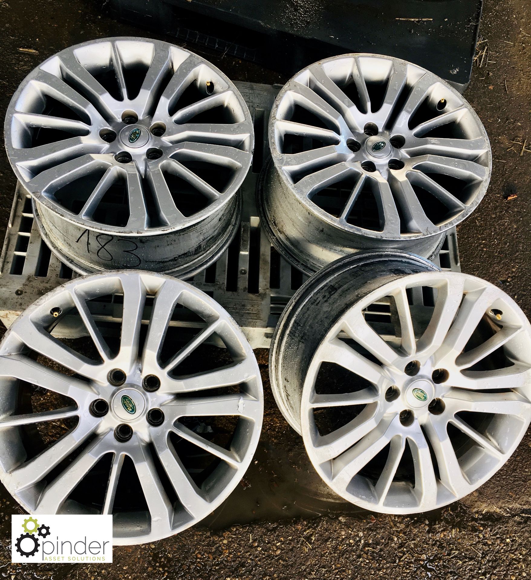 Set 4 Land Rover Alloy Wheels