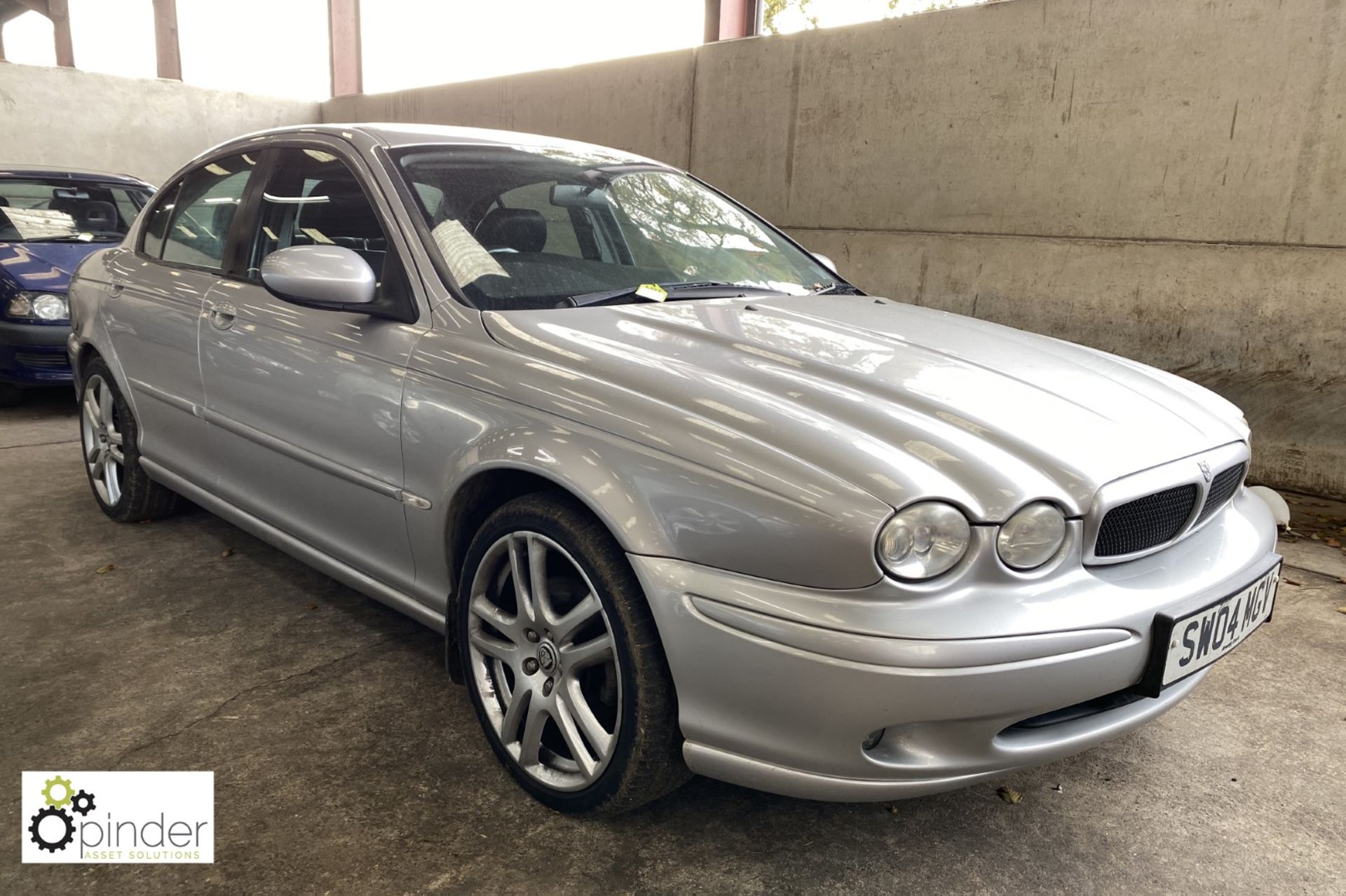 Jaguar X Type 2.0 V6 Sport petrol 4-door Saloon, registration: SW04 MGV, date of registration: 29 - Image 3 of 12