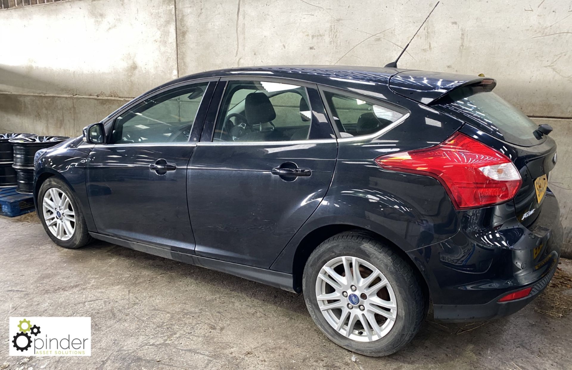 Ford Focus 1.0 125 Titanium Turbo Eco Metric Technology petrol 5-door Hatchback, registration: - Image 5 of 9