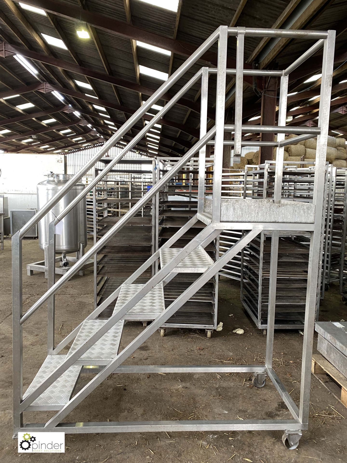 Stainless steel/checker plate 5-tread mobile Access Platform, main platform height 1350mm (LOCATION: - Image 3 of 4