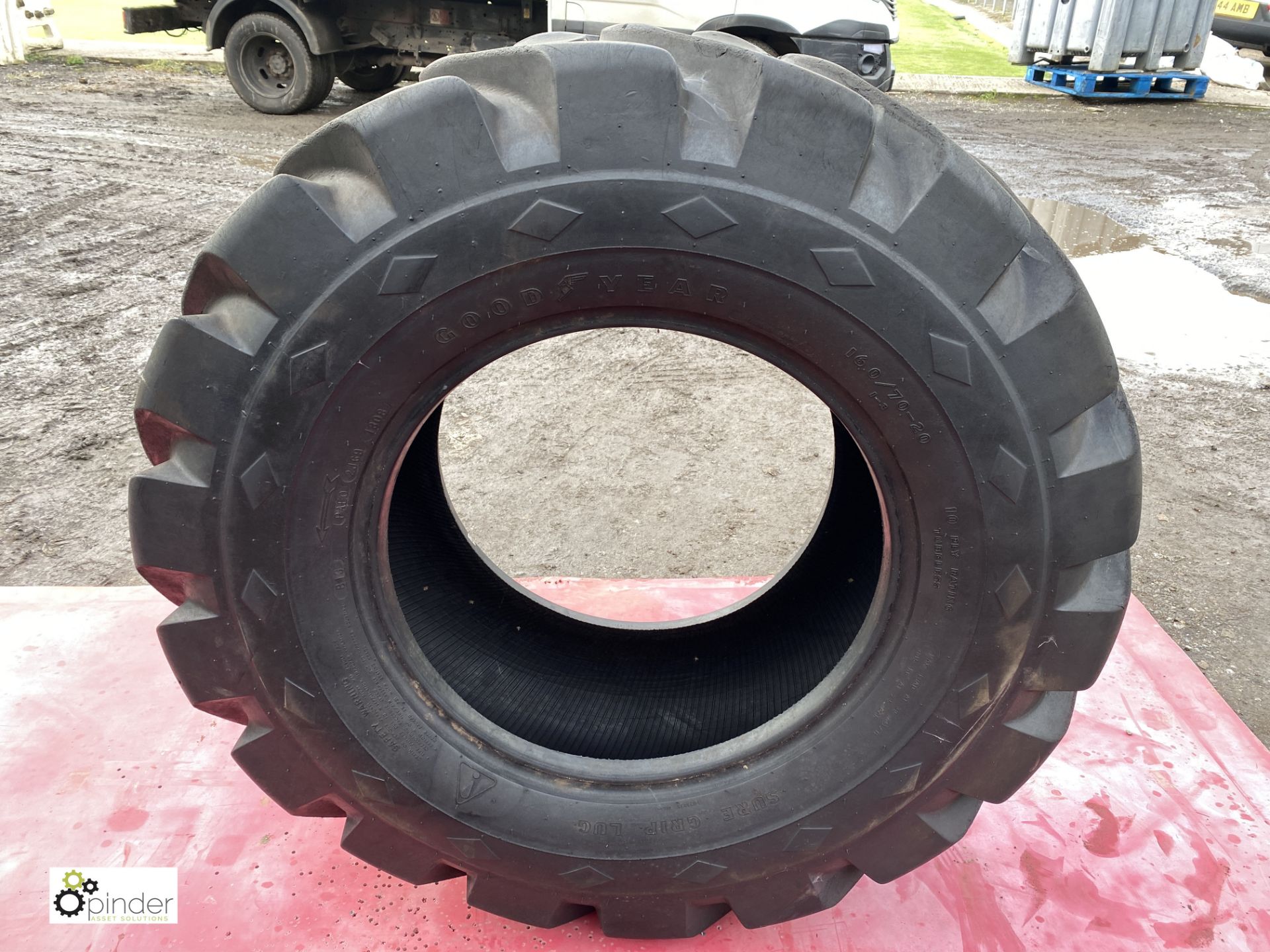 Goodyear Gym Training Tyre, 16.0/70-20