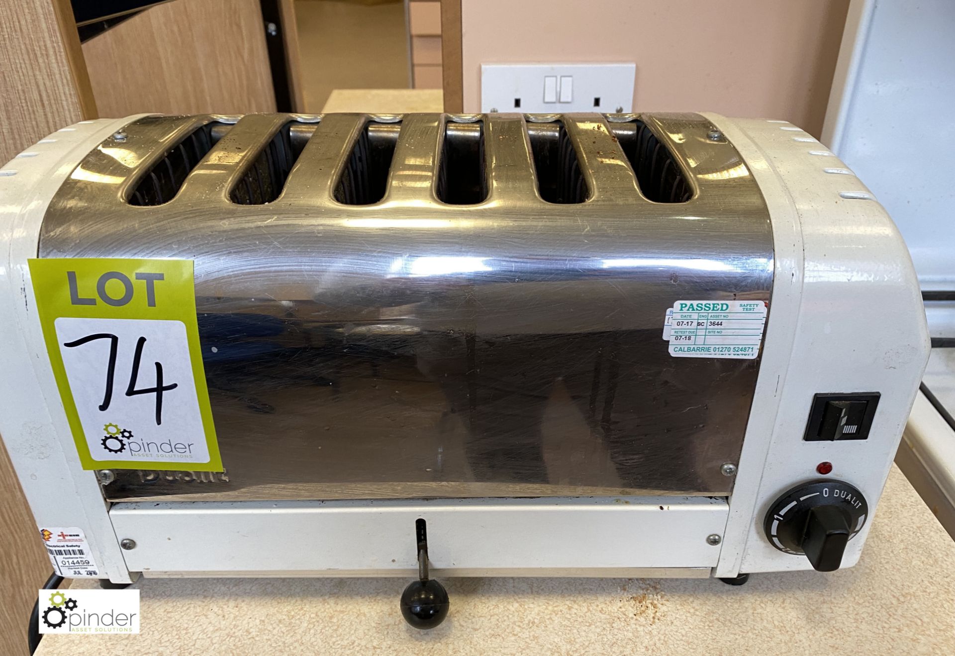 Dualit 6-slice Toaster (location: Level 2, B276 Room)