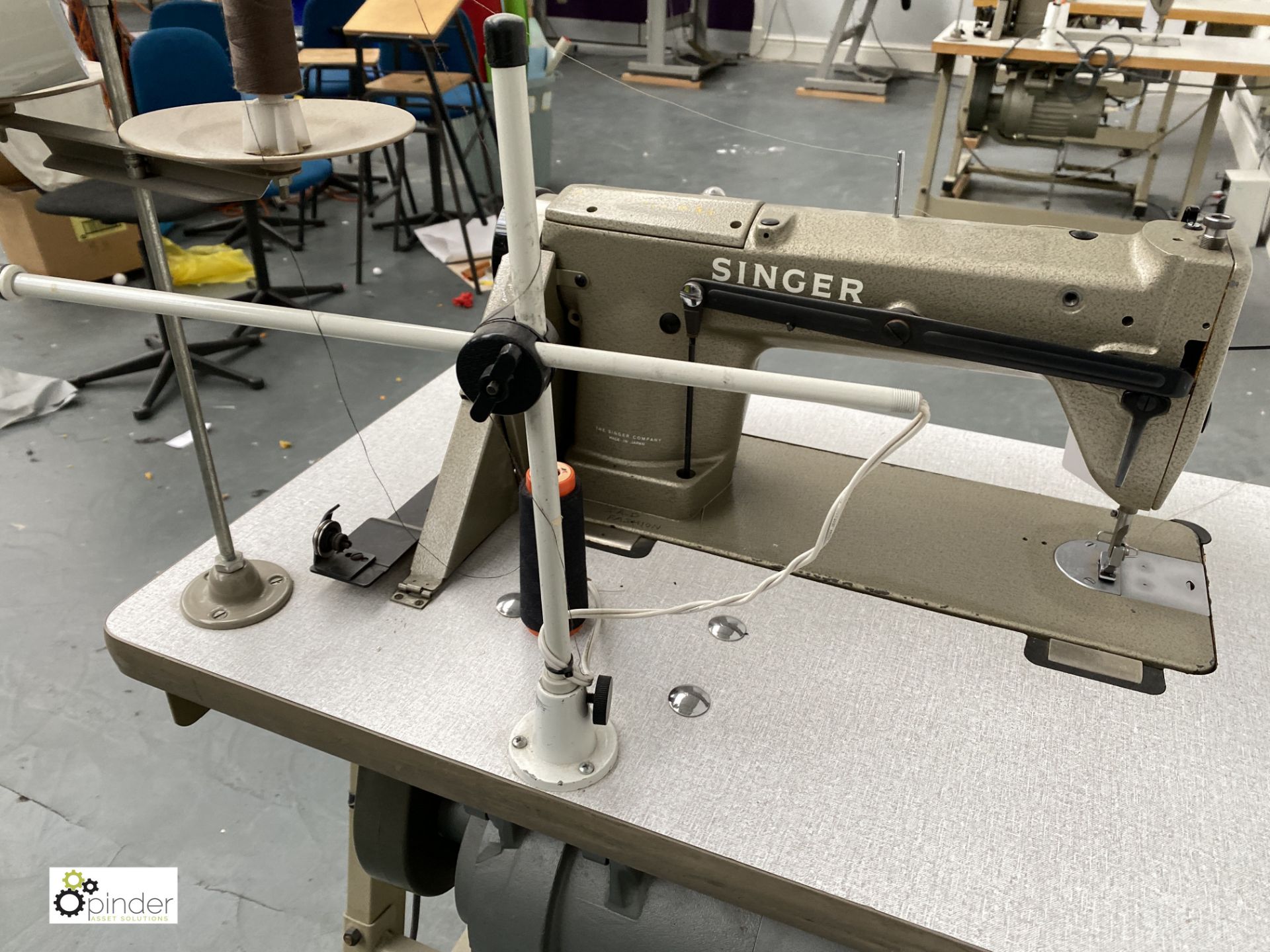 Singer 191D300AA Lockstitch Sewing Machine, 240volts (location: Level 1, Joinery Workrooms) - Image 3 of 3