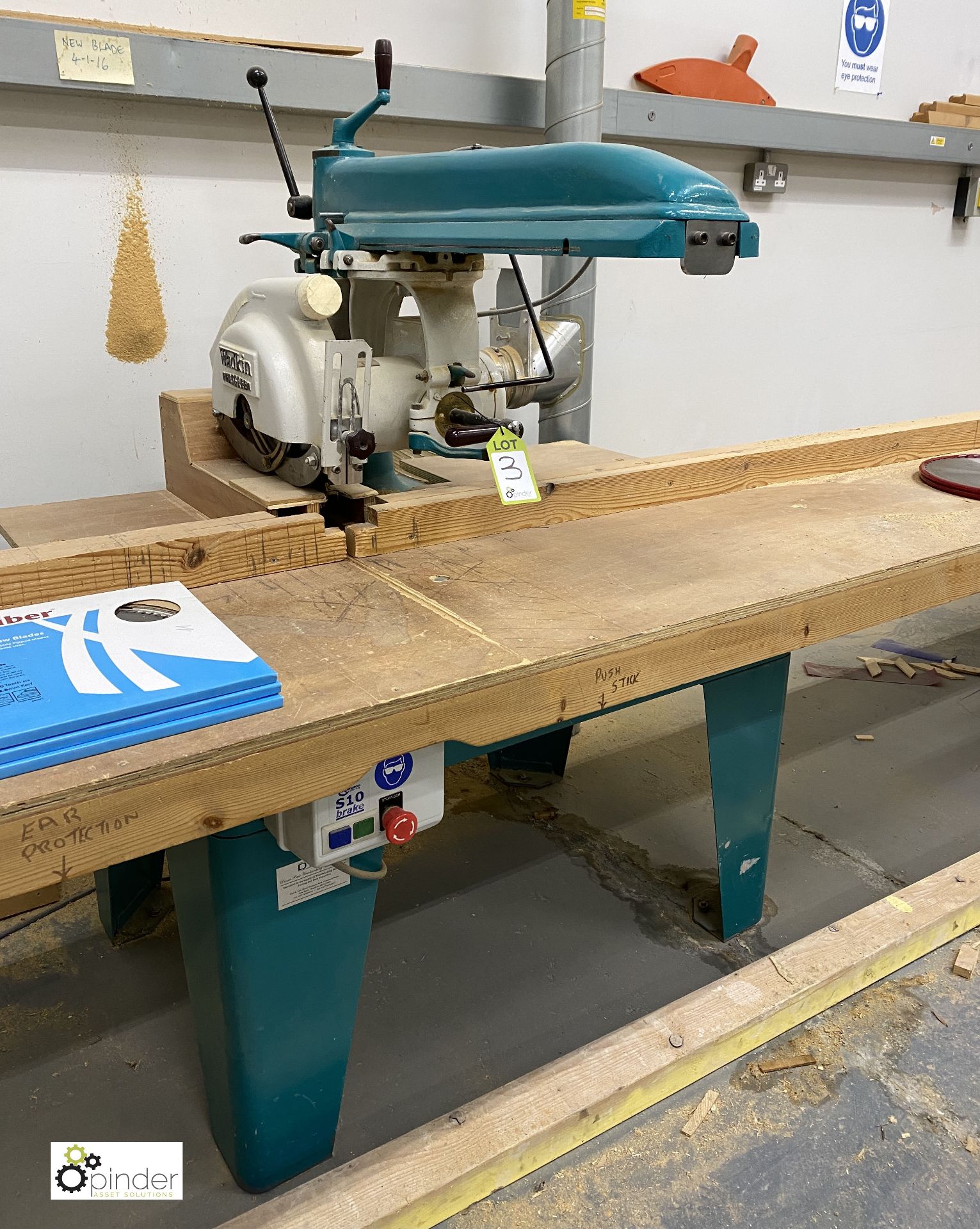 Wadkin Bursgreen pullover cross cut Radial Saw, 415volts, with 5 various blades (location: Level