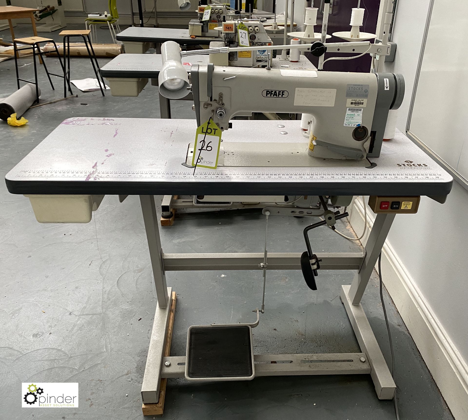 Pfaff 561 Lockstitch Sewing Machine, 240volts (location: Level 1, Joinery Workrooms)