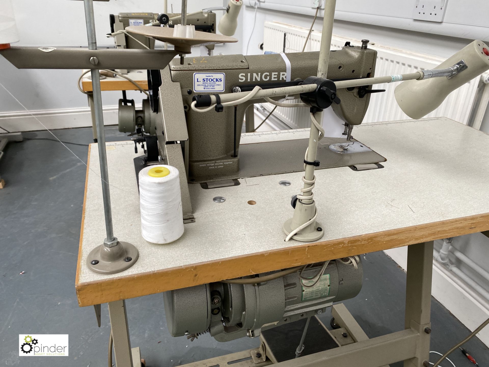 Singer 191D200AA Lockstitch Sewing Machine, 240volts (location: Level 1, Joinery Workrooms) - Image 2 of 3