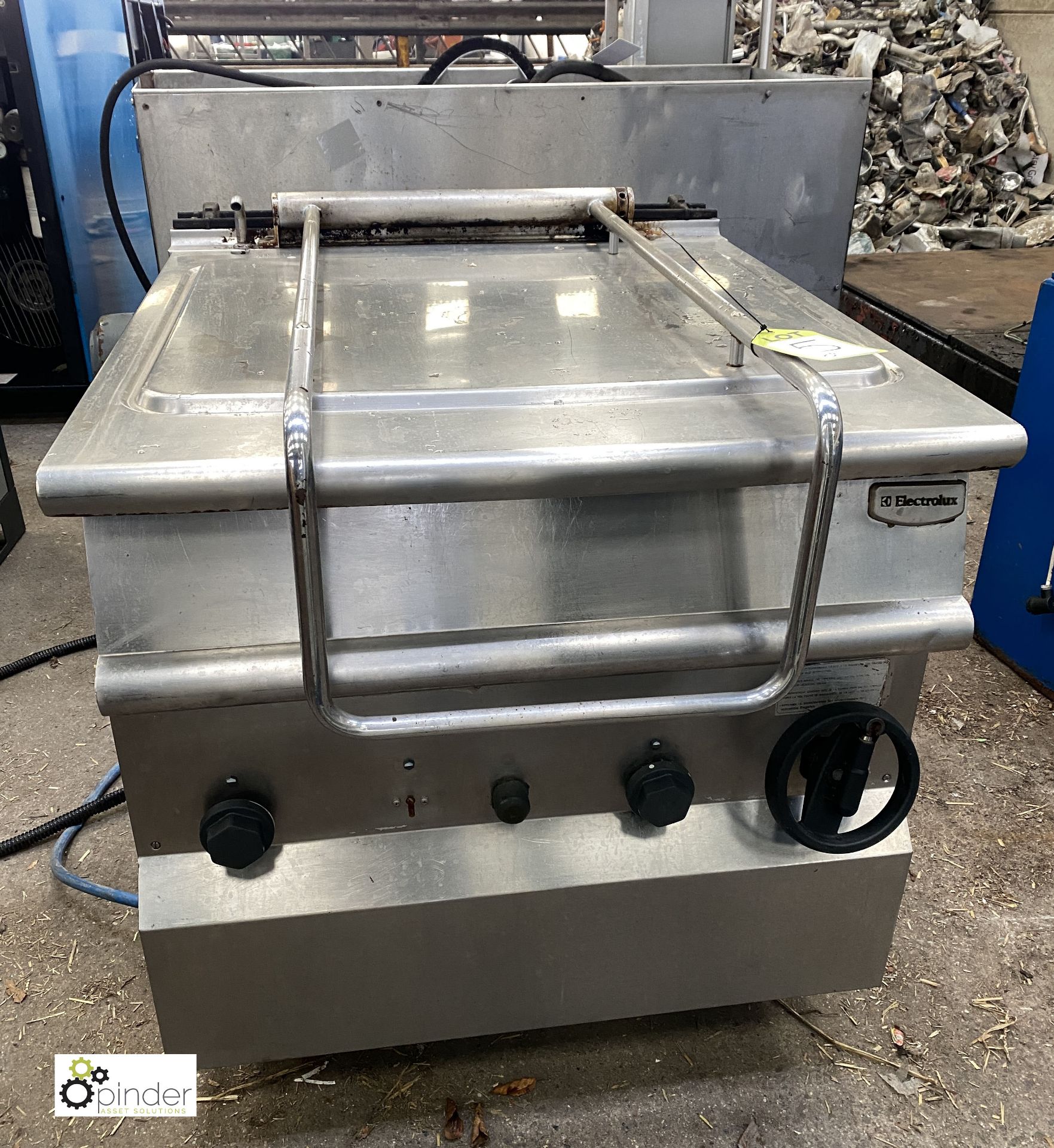 Electrolux stainless steel gas fired Brat Pan (please note this lot has a lift out fee of £10 plus
