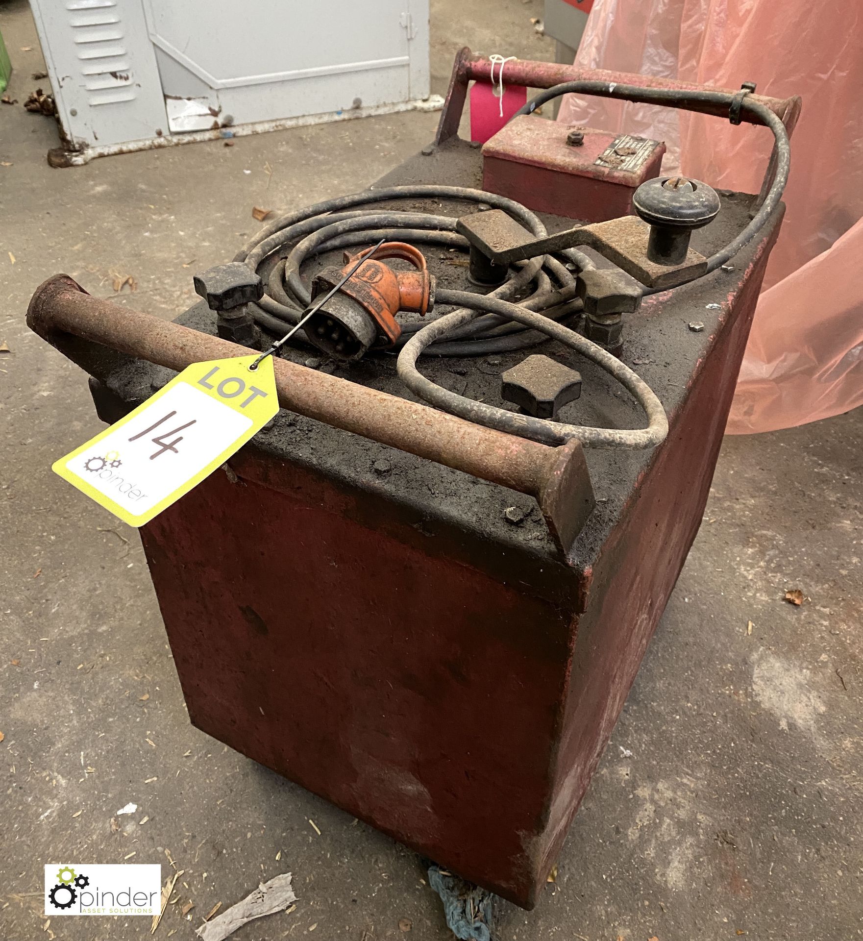 Pickhill oil cooled Arc Welder, 415volts (no gun) (please note this lot has a lift out fee of £5 - Image 2 of 2