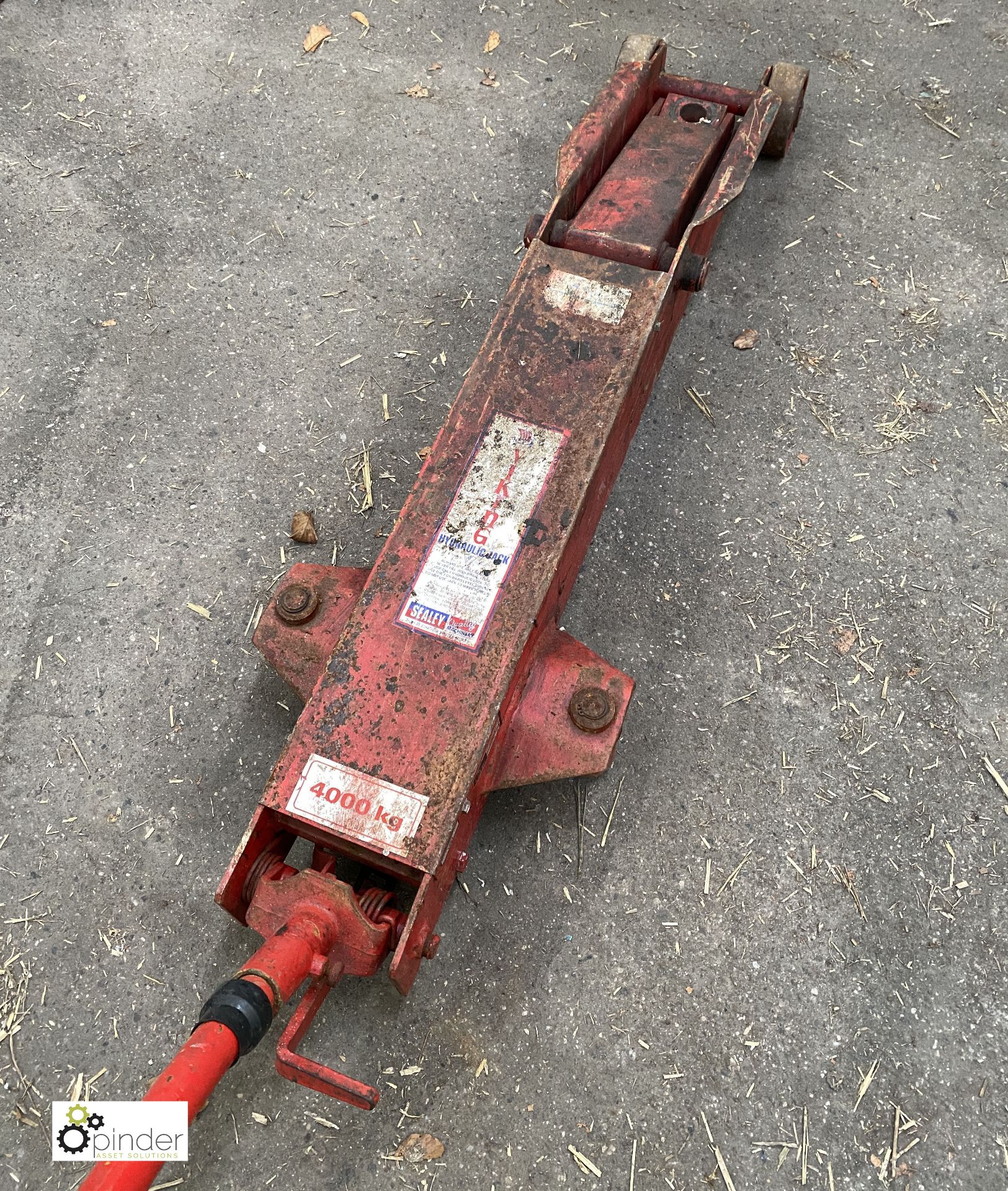 Sealey long carriage hydraulic Jack, 4000kg (please note this lot has a lift out fee of £5 plus - Image 2 of 2